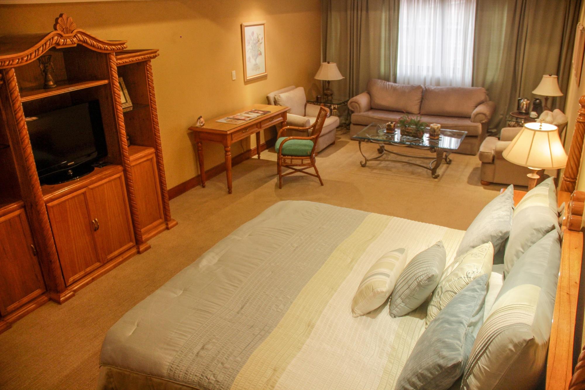 Granados Park Hotel Asuncion Bagian luar foto