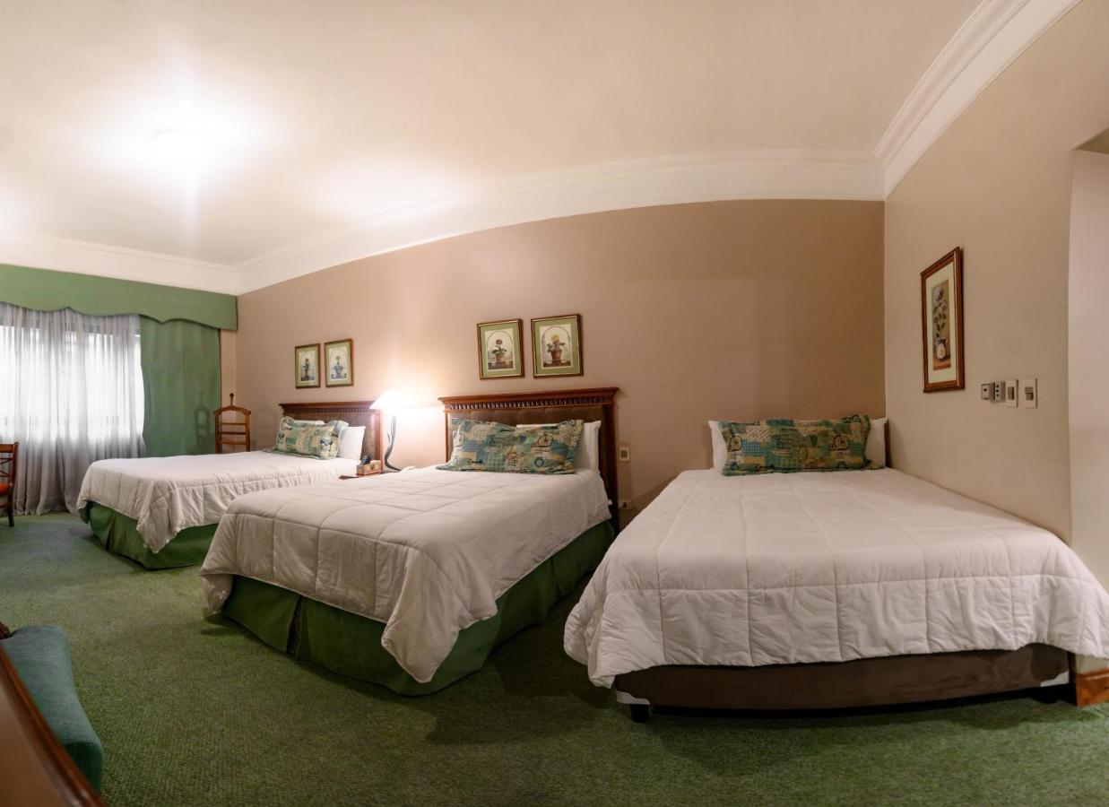 Granados Park Hotel Asuncion Bagian luar foto
