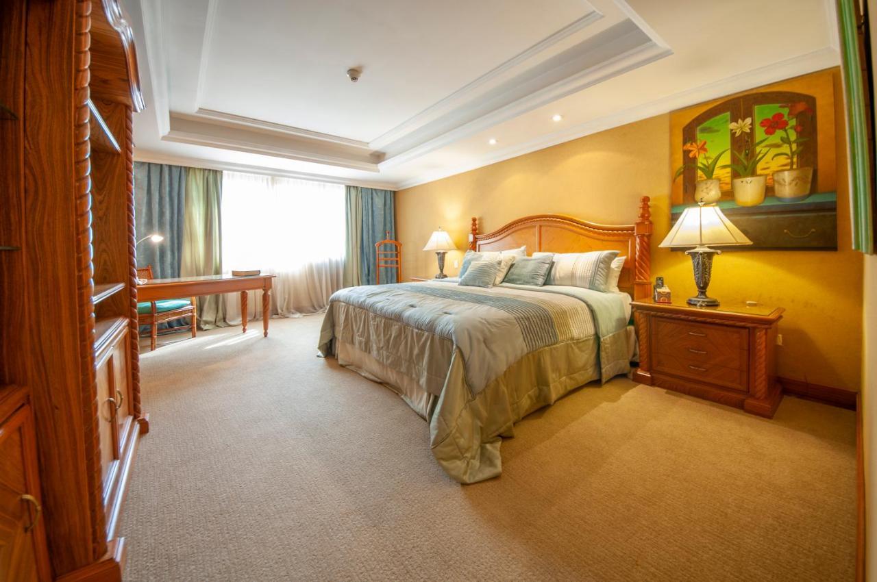 Granados Park Hotel Asuncion Bagian luar foto