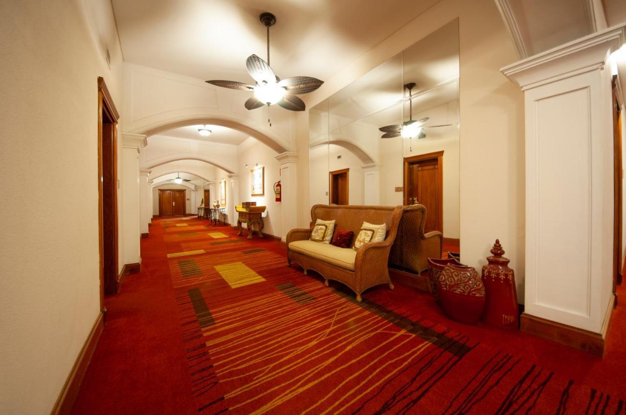 Granados Park Hotel Asuncion Bagian luar foto
