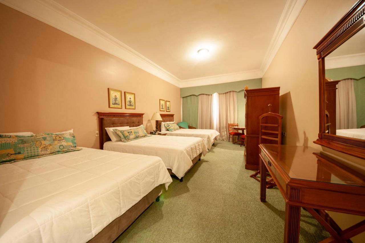 Granados Park Hotel Asuncion Bagian luar foto