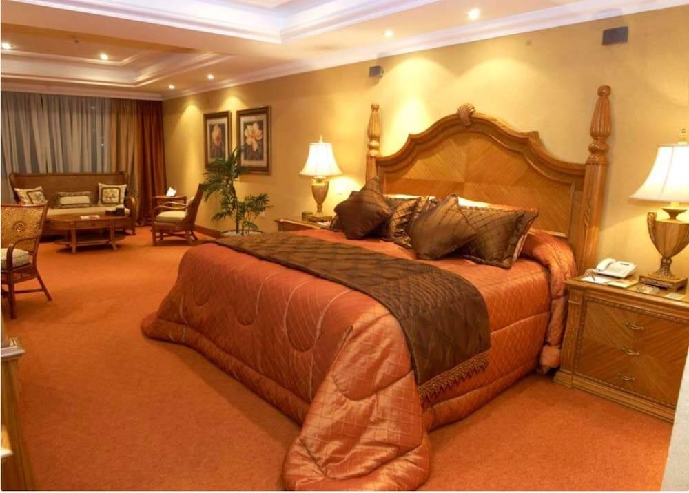 Granados Park Hotel Asuncion Bagian luar foto