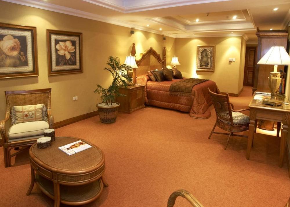 Granados Park Hotel Asuncion Bagian luar foto